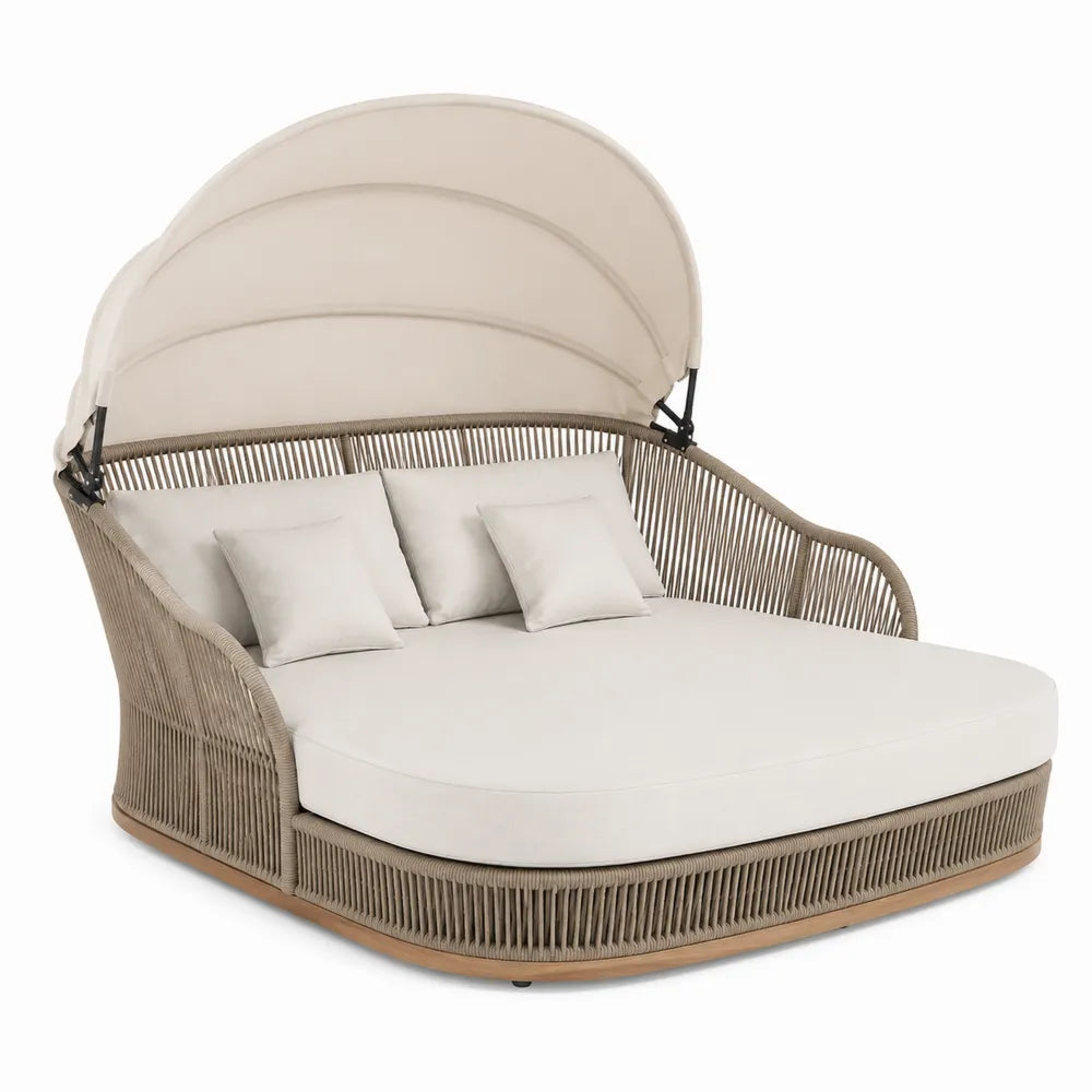 Letto da giorno in rattan con tettuccio regolabile e cuscini crema